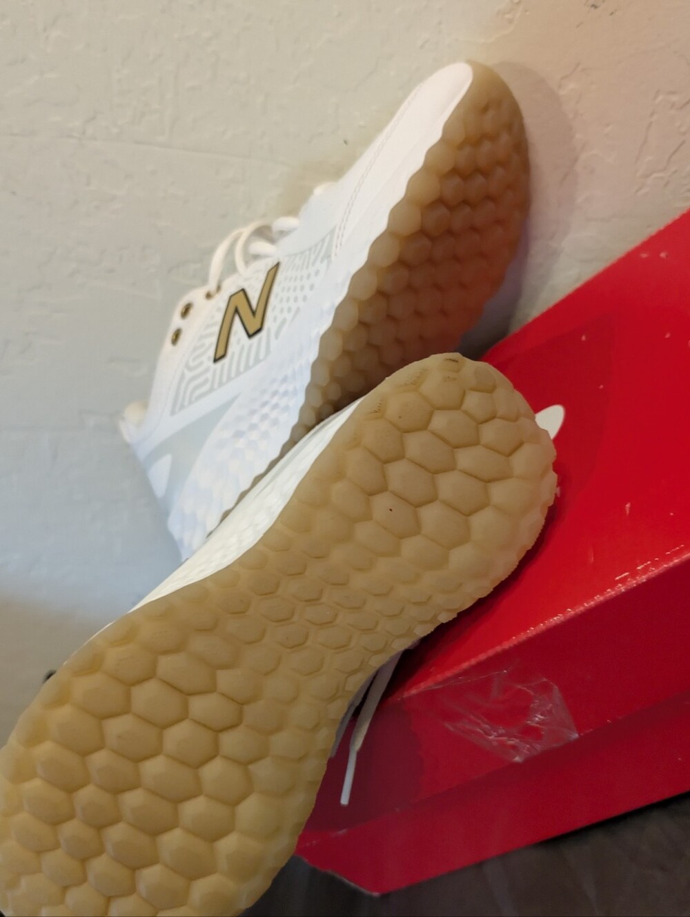White And Gold New Balance Urban Everyday Sneakers New In Redbox! Women's 8 - Picture 13 of 16